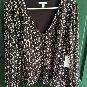 Nine West Ruffled Black and White Long Sleeve Blouse